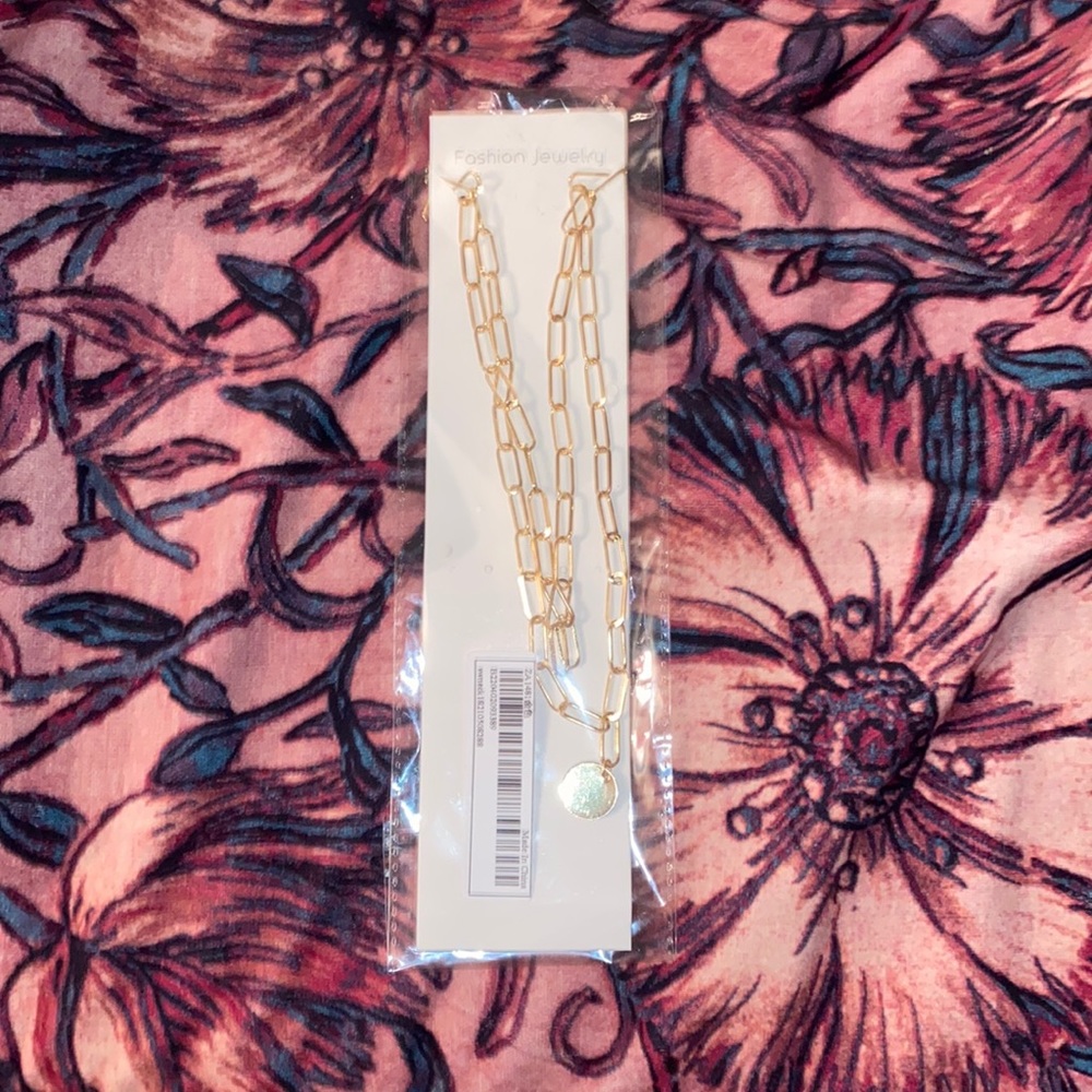 Necklace brand new